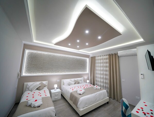 Exclusive Suite, 1 Bedroom, Balcony, City View