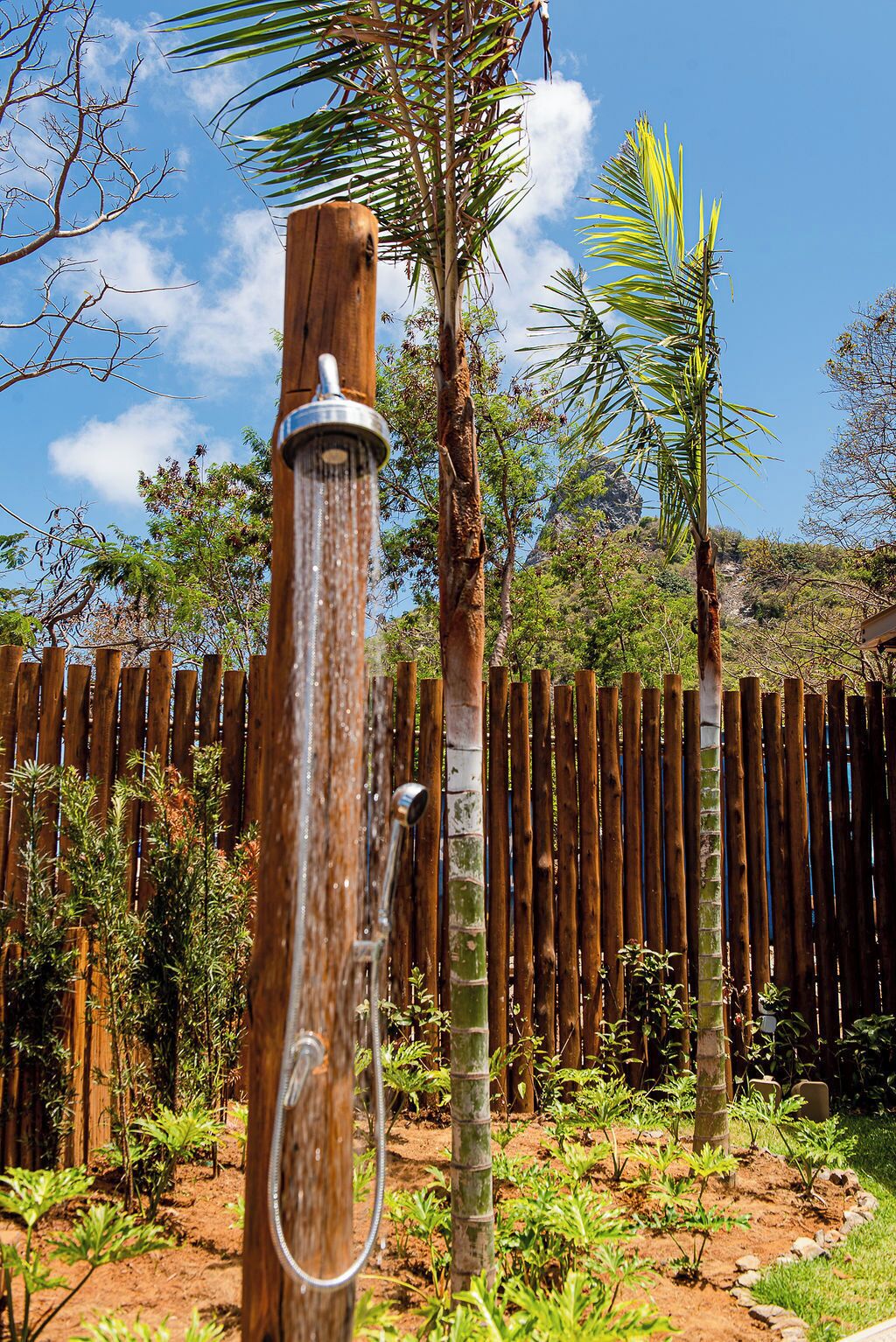 Außenpool, geöffnet von 08:00 Uhr bis 20:00 Uhr, Sonnenschirme