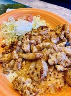 Alimentos y bebidas