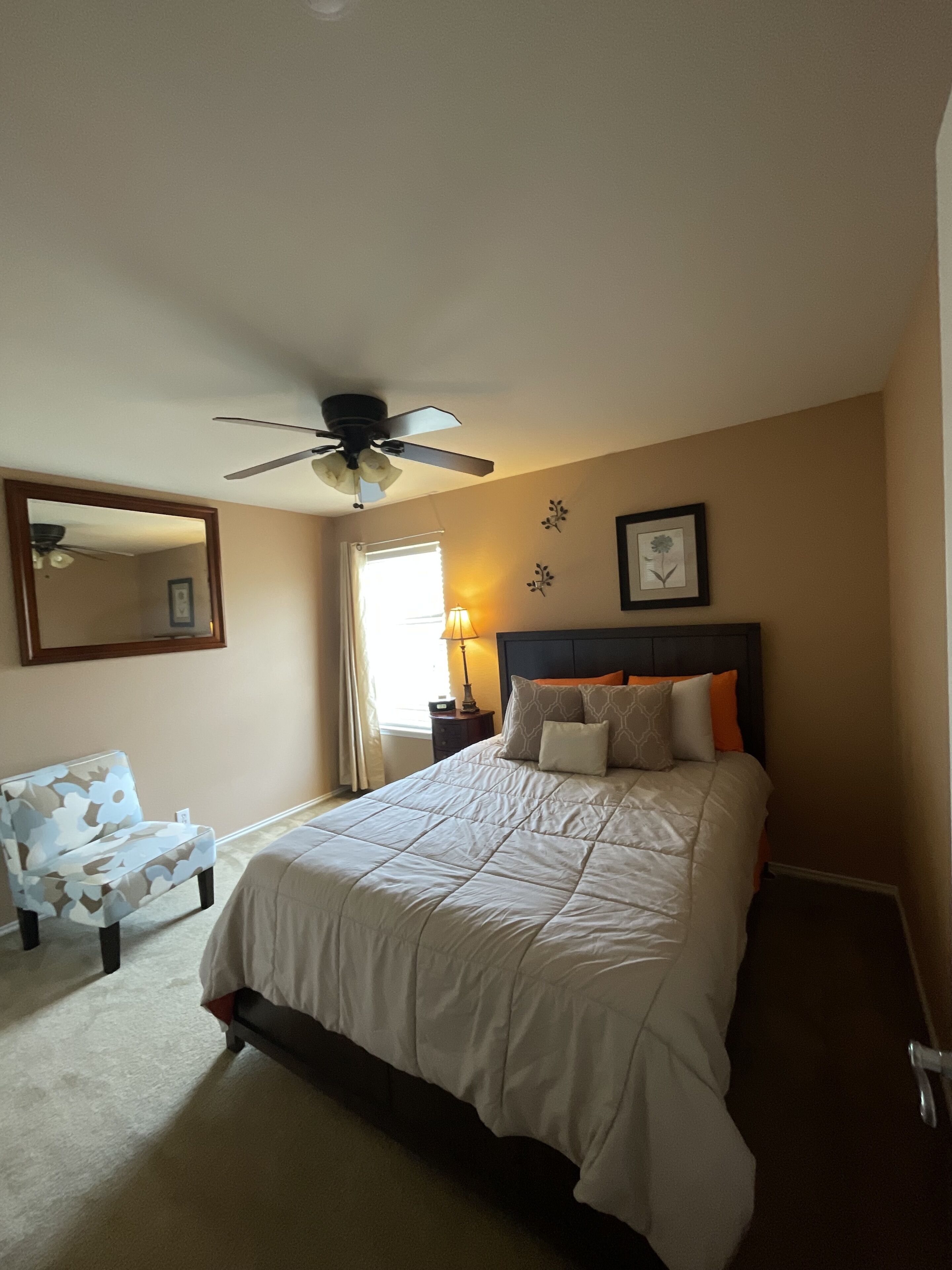 Beautiful 3BD/2.5BA Home Centrally Located