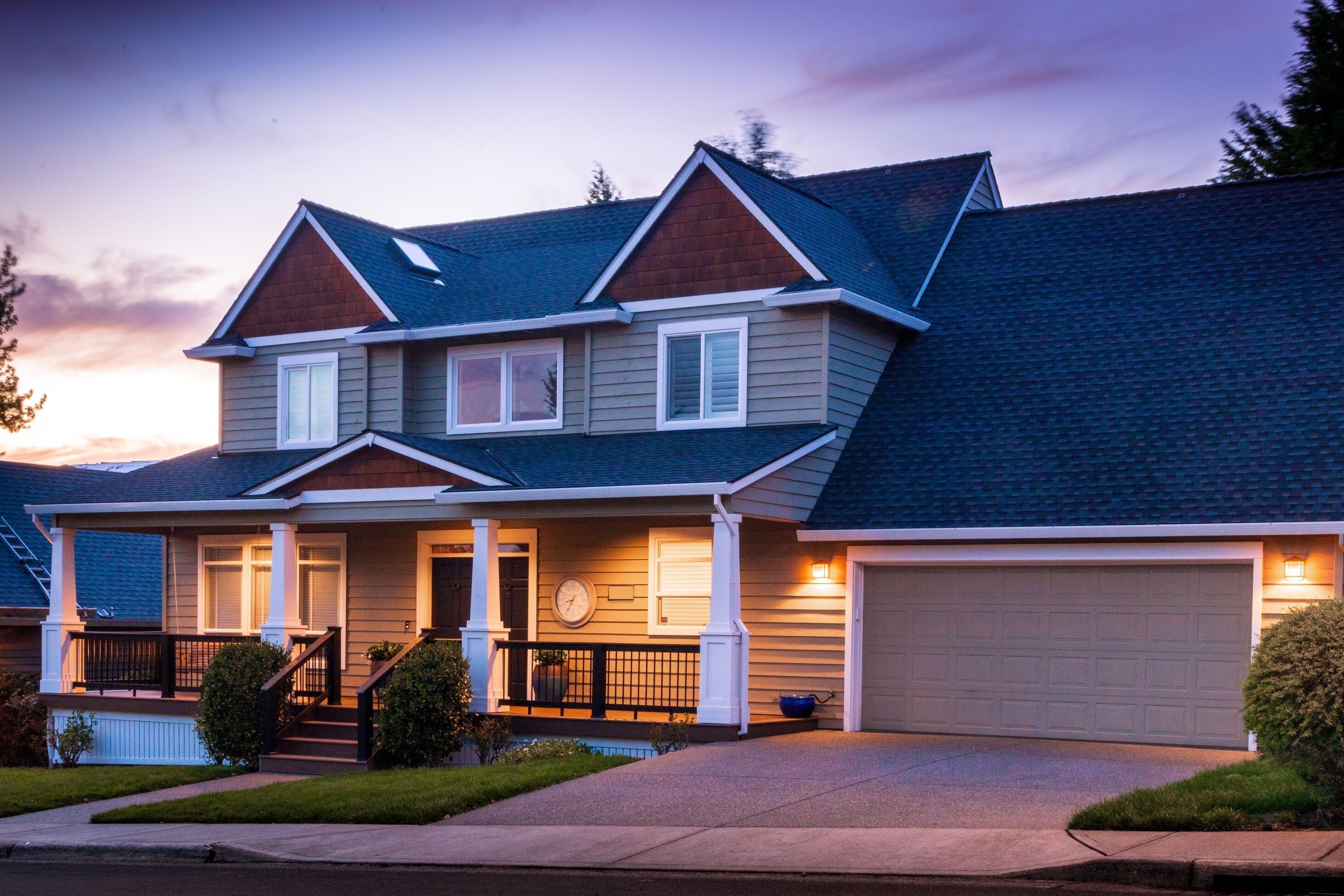 Superb Location, with Air Conditioning & Office Space