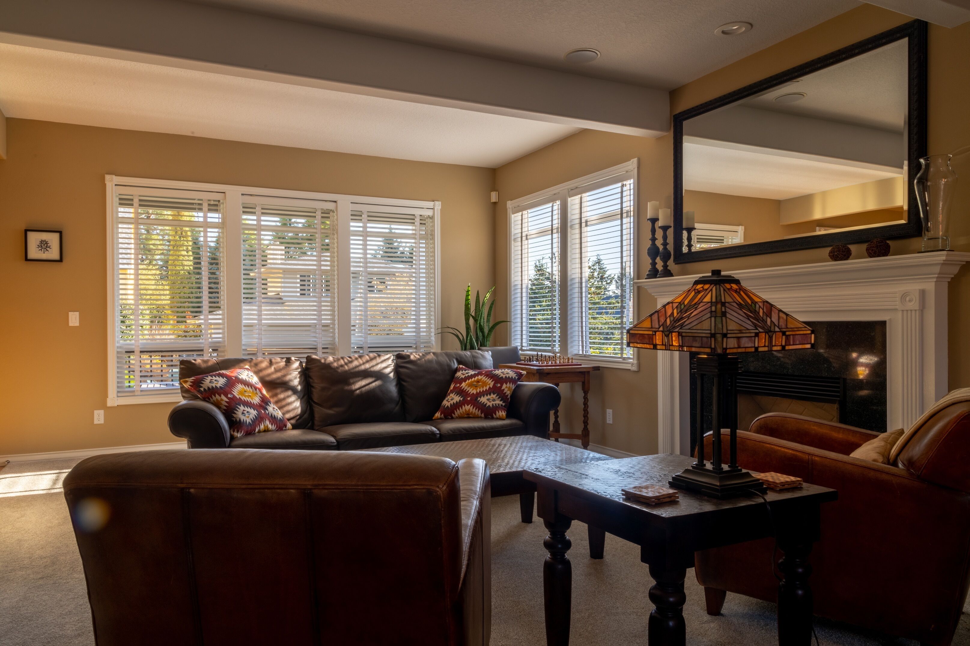 Superb Location, with Air Conditioning & Office Space