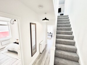 4 Schlafzimmer, Bügeleisen/Bügelbrett, WLAN, Bettwäsche