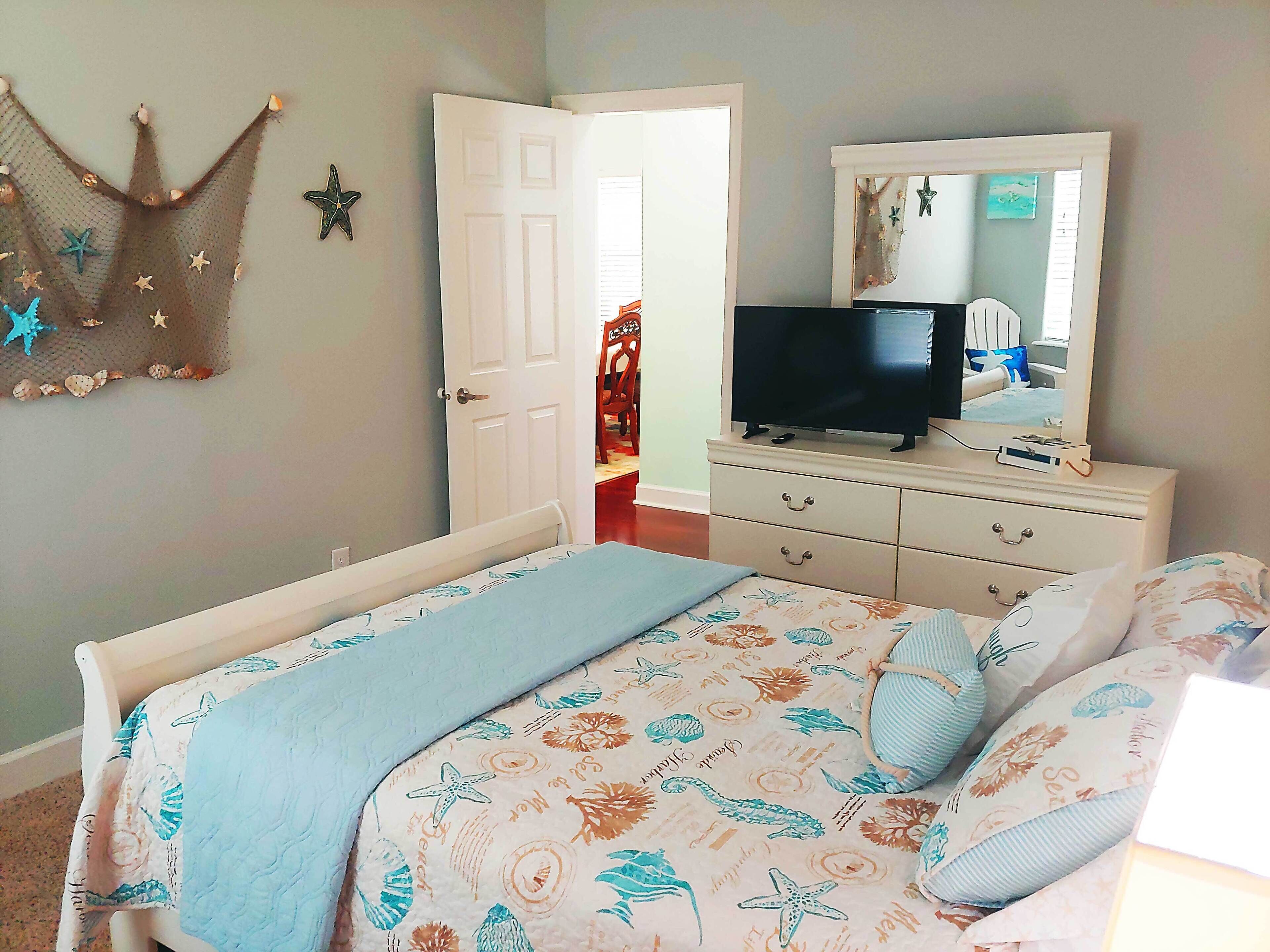 Spacious Family House on Private Acre with Pool Near Orlando Attractions