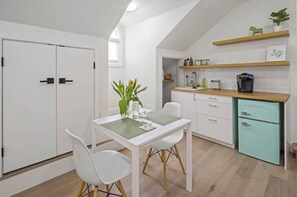 Fridge, microwave, coffee/tea maker, electric kettle