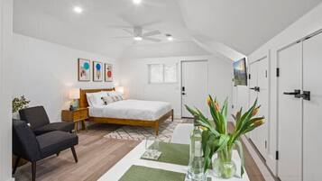 1 habitación, tabla de planchar con plancha, wifi gratis y ropa de cama