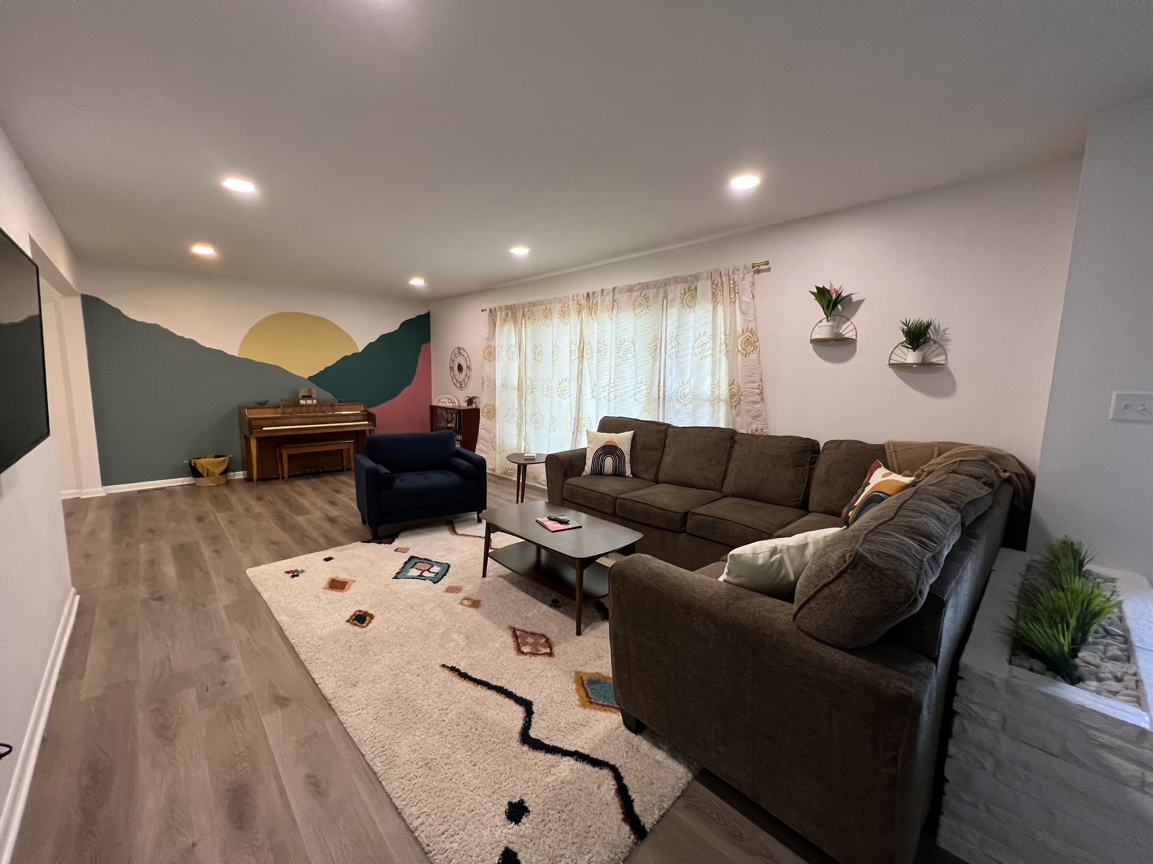 Spacious home with arcade and game room!