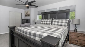 3 quartos, berço de viagem, Wi-Fi de cortesia, roupa de cama