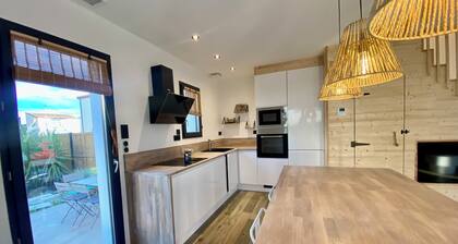 Villa Yucca, jolie maison récente à 10 minutes à pied de la plage