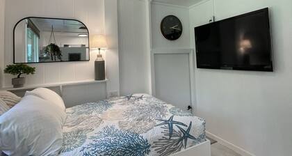 One bedroom studio private