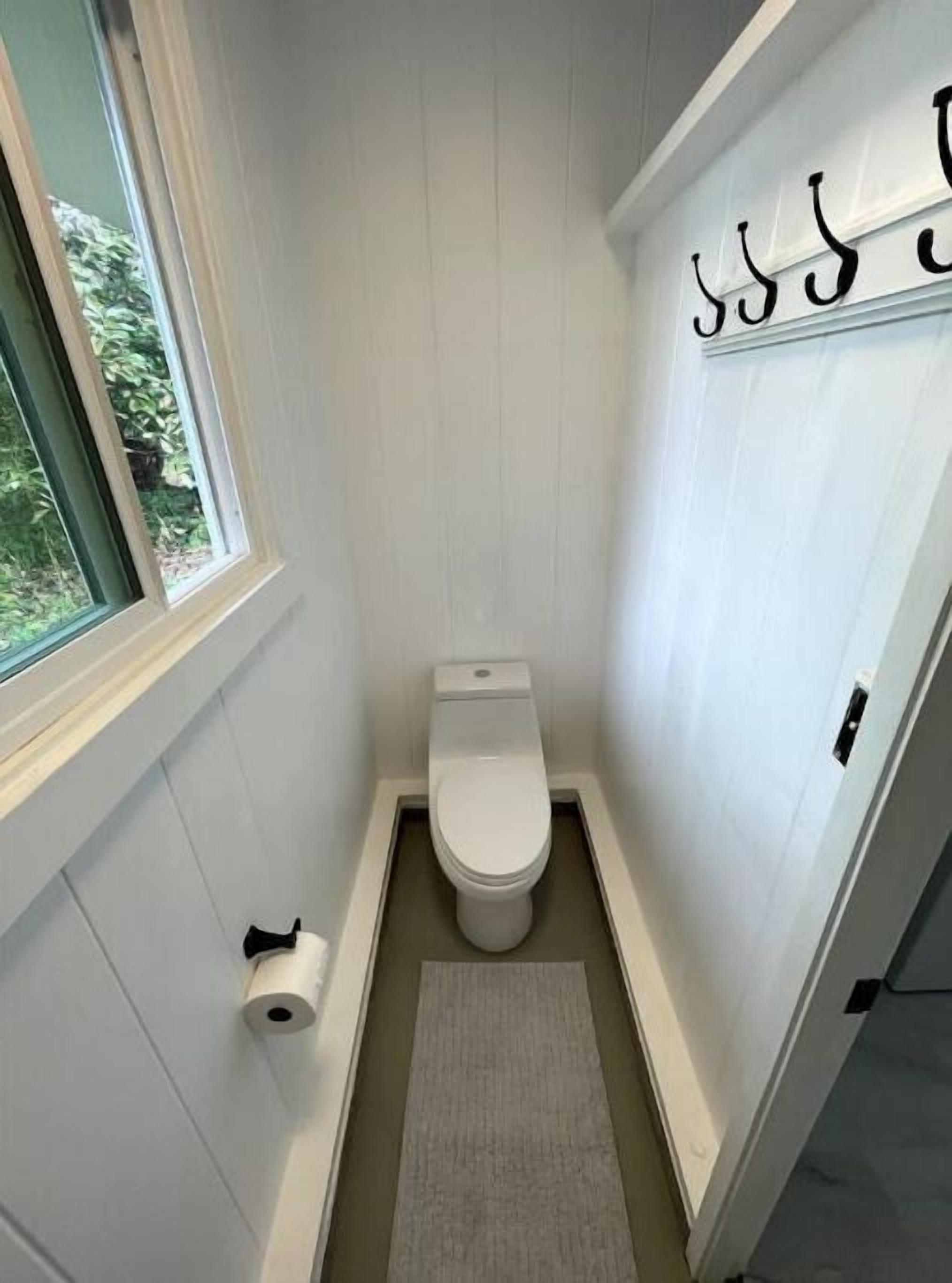 Shower, towels, soap, shampoo