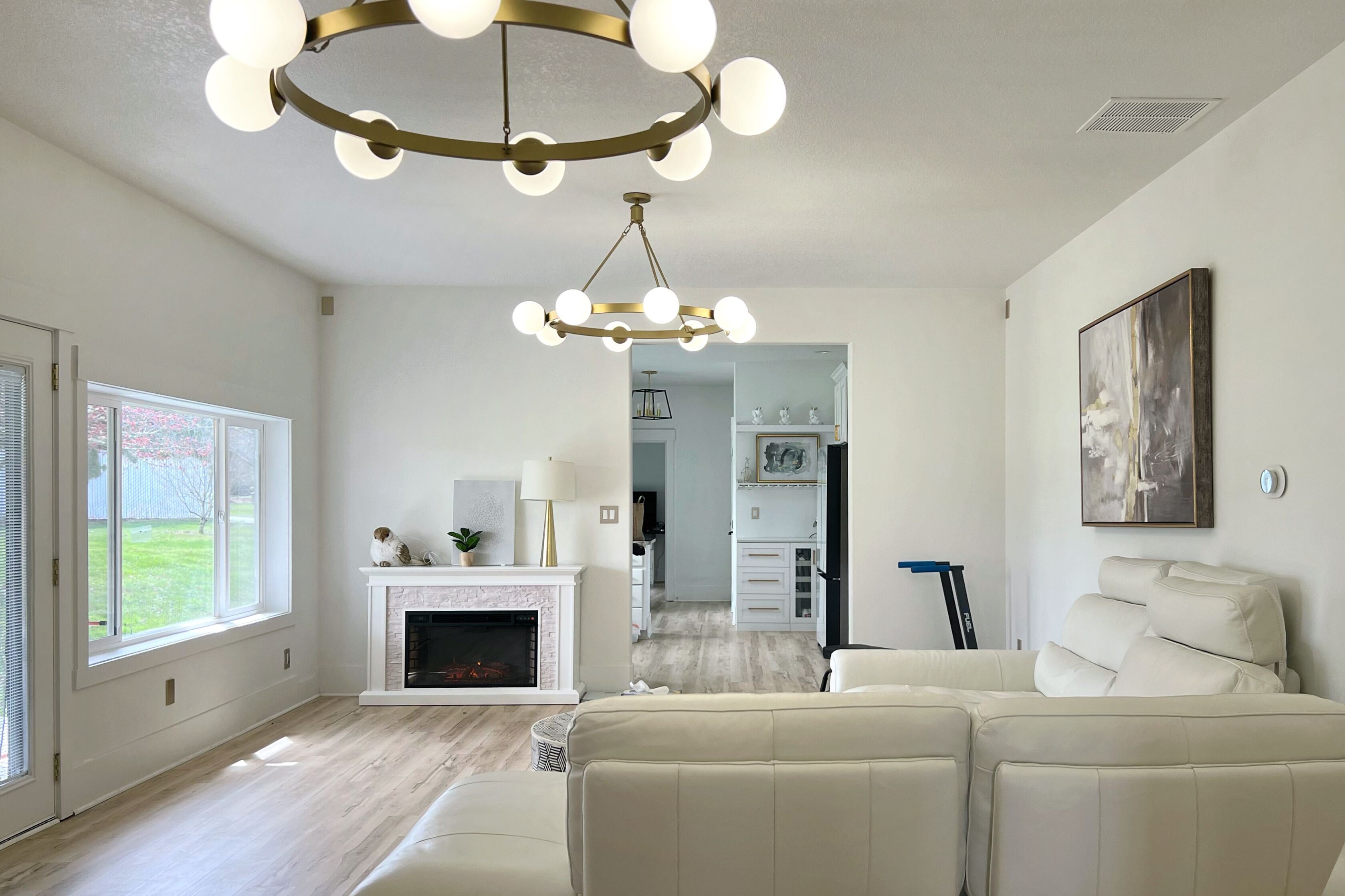 Contemporary Modern Farm House on 50+Acres