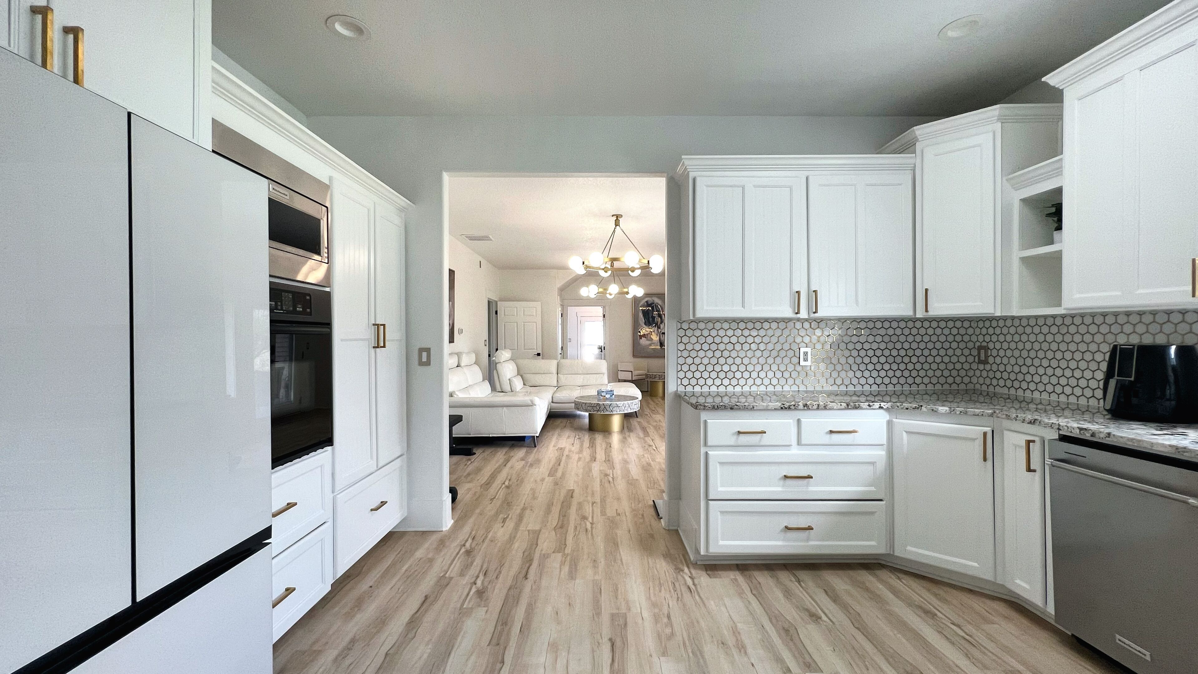 Contemporary Modern Farm House on 50+Acres