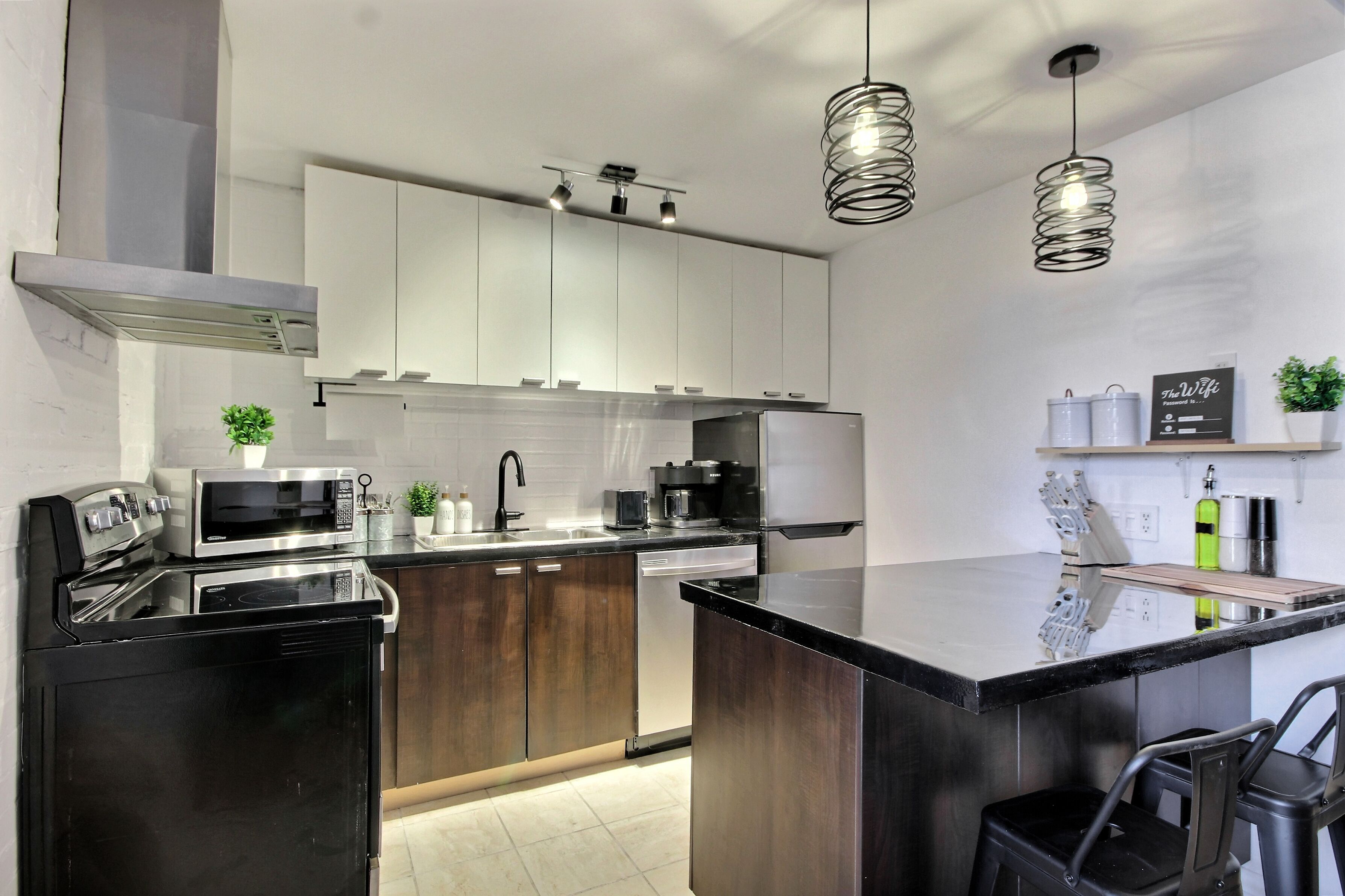 Lit King - 1CH Bien Situé Pour Découvrir Québec