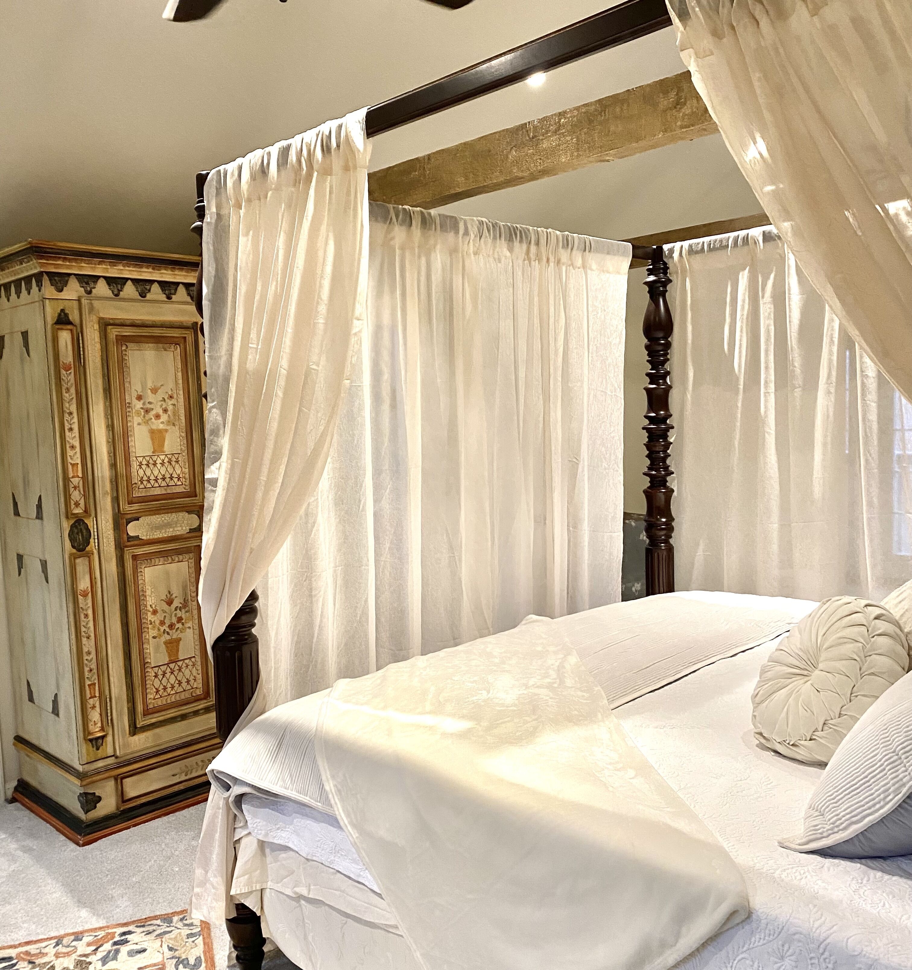 French Cottage in the woods 5min to lake/town