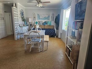 Interior - Howl at the Sea - SGI (Eastpoint)