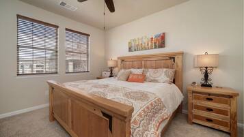 2 soverom, strykejern/-brett, reiseseng for barn og wi-fi (inkludert)