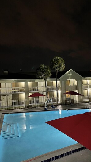 Pool - Deluxe Apartment Two Queen (Kissimmee)