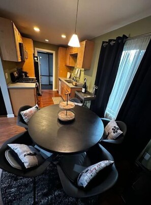 تناول الطعام