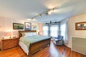 3 habitaciones, escritorio, tabla de planchar con plancha y wifi