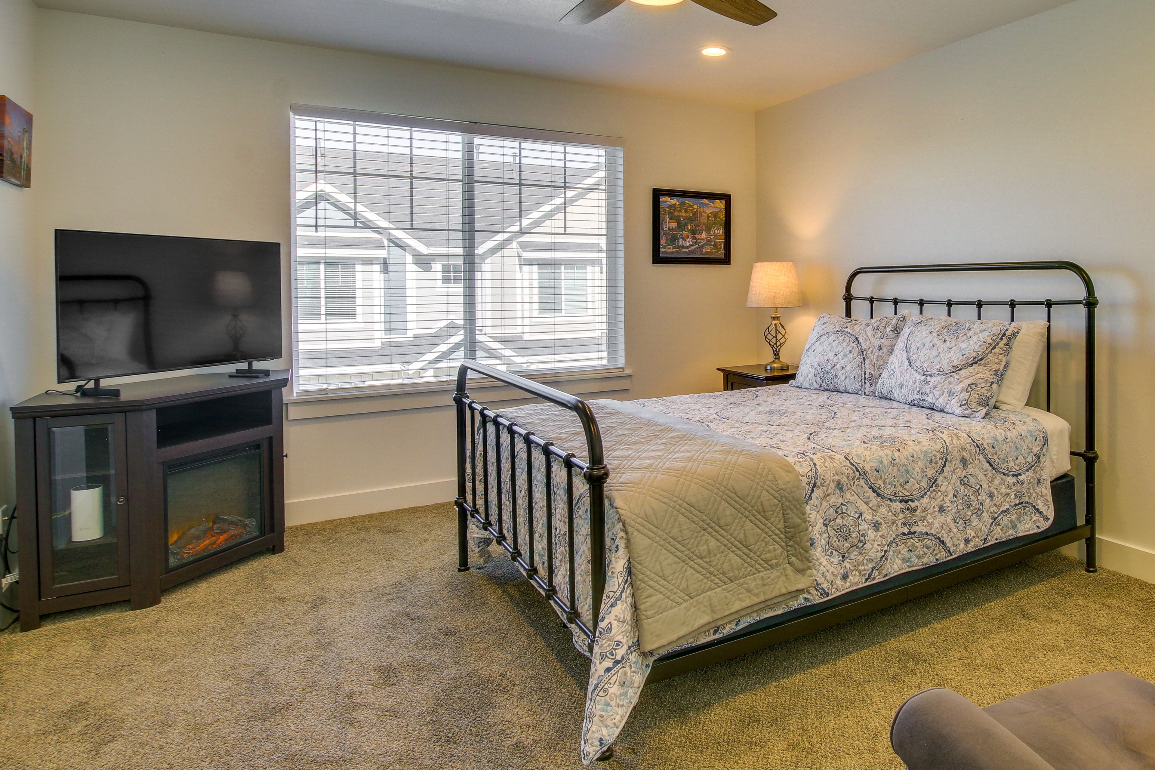 3 bedrooms, WiFi, bed sheets
