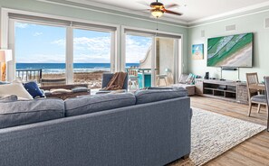 Smart-TV, DVD-Player, Tischtennisplatte