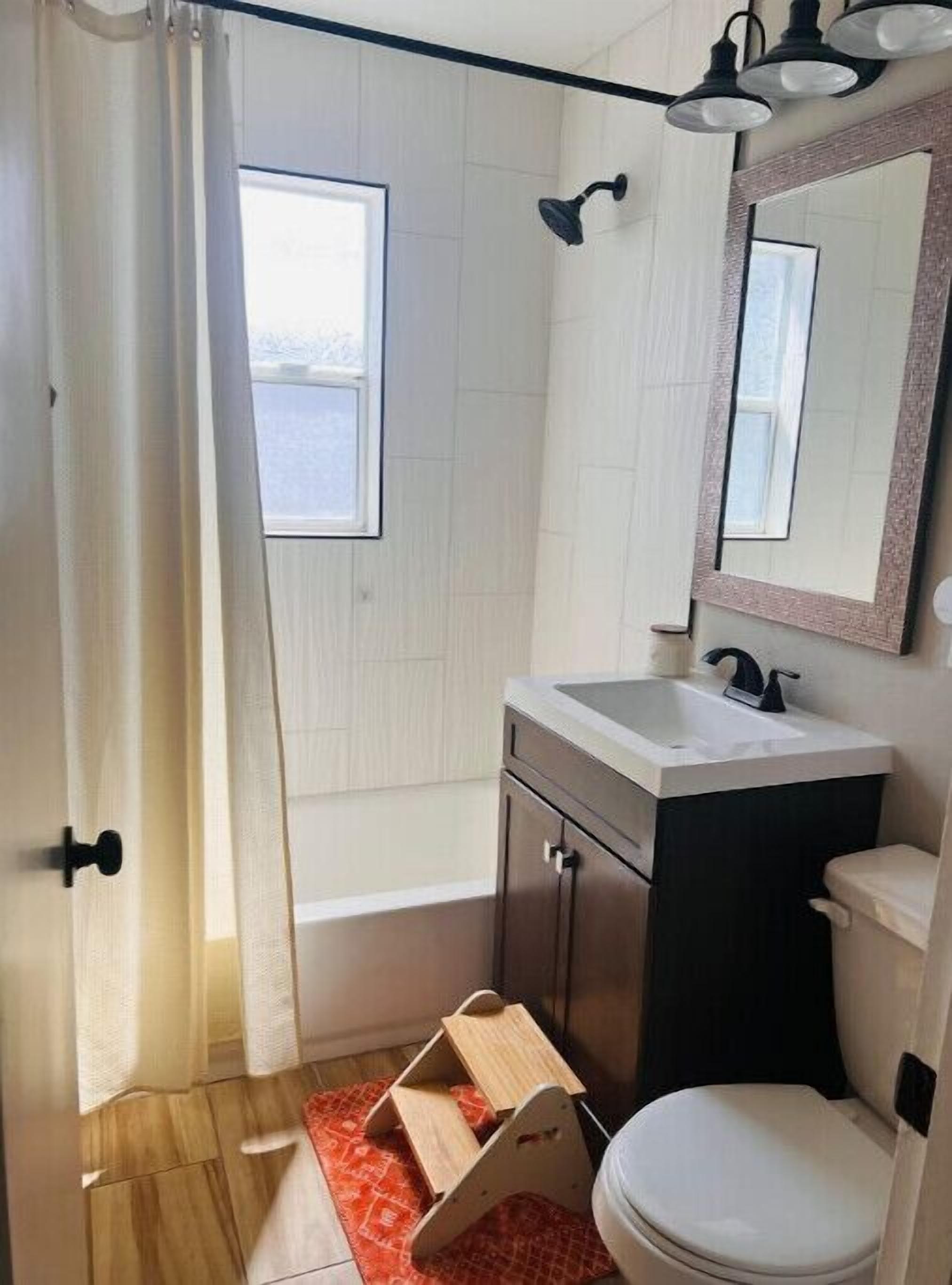 Kid Friendly, Central Bungalow