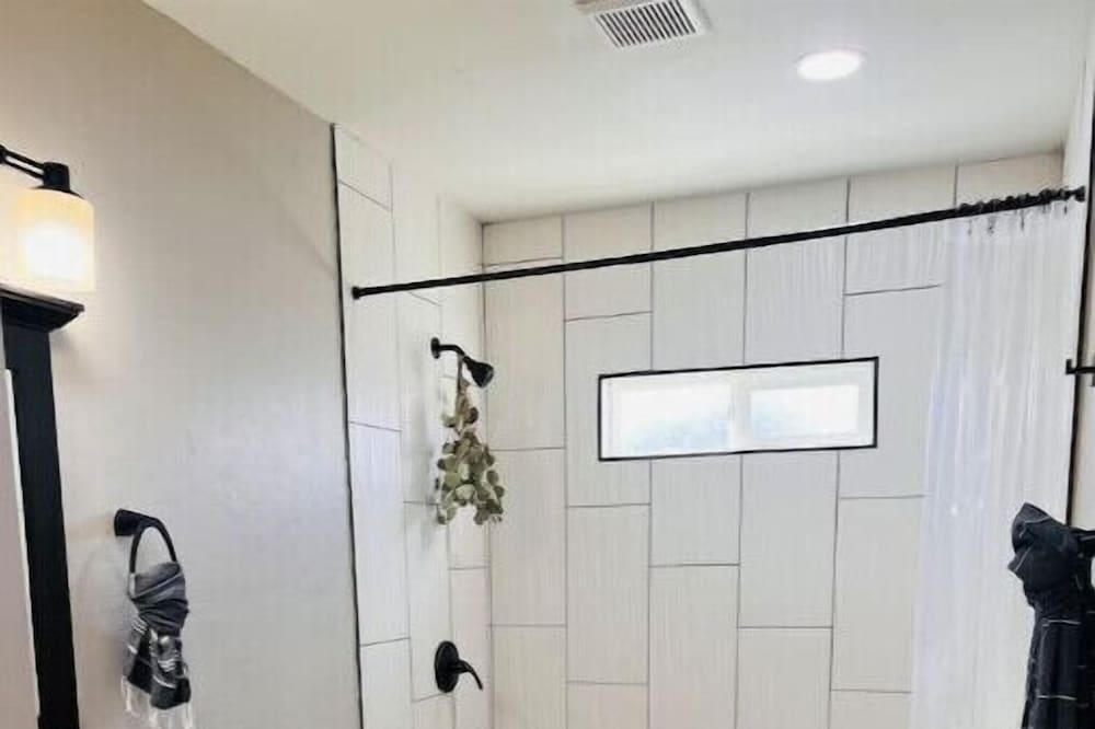 Kid Friendly, Central Bungalow