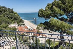 Property grounds - Home on the sea - Numana, prestigious sky-land with sea view (Numana)