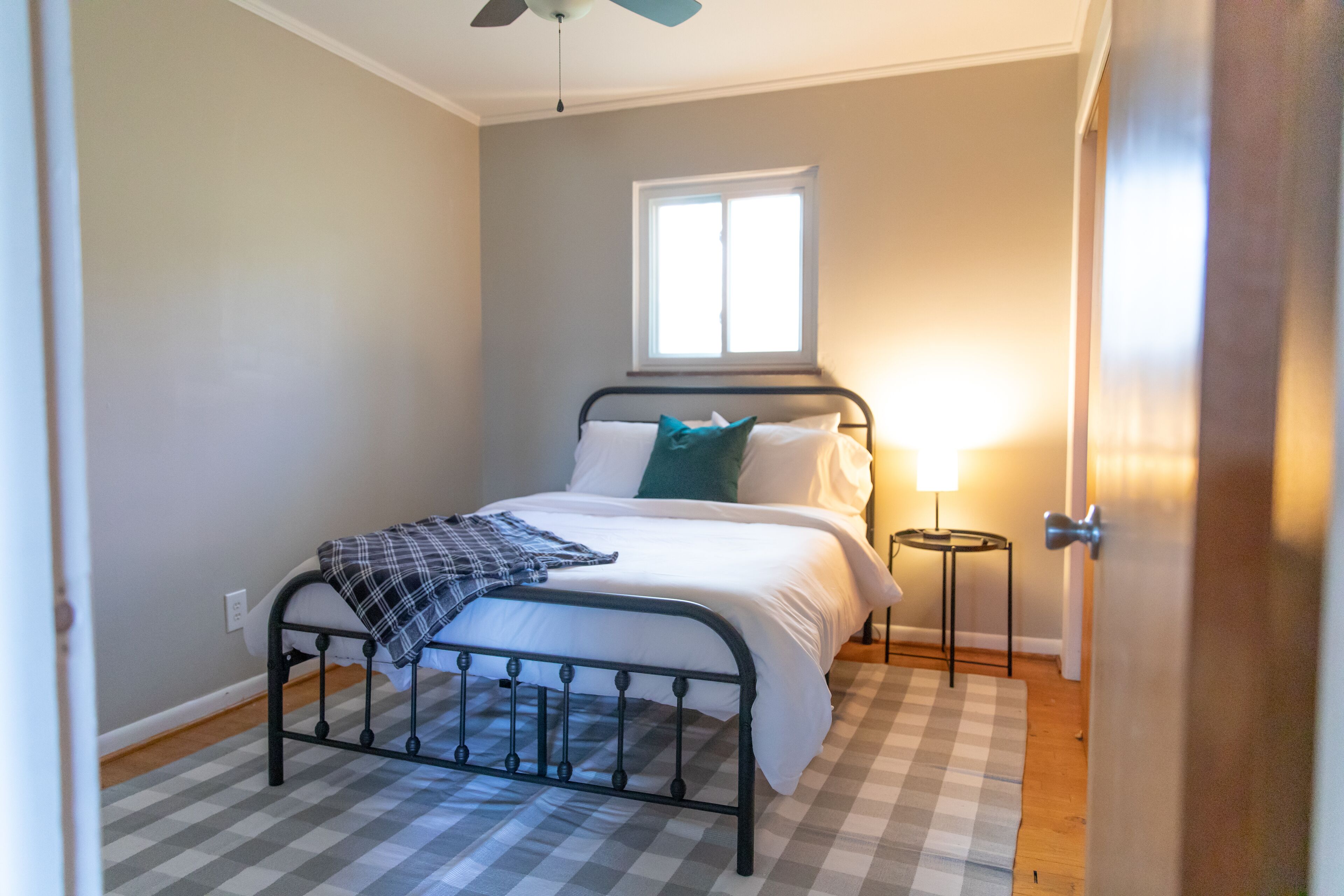 The Retreat at CCWC - Three bedroom house, minutes from Ohio U. & Athens.