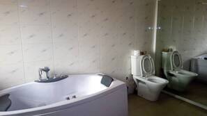 Shower, rainfall showerhead, free toiletries, towels - Westine Hotels and Spa (Lekki)