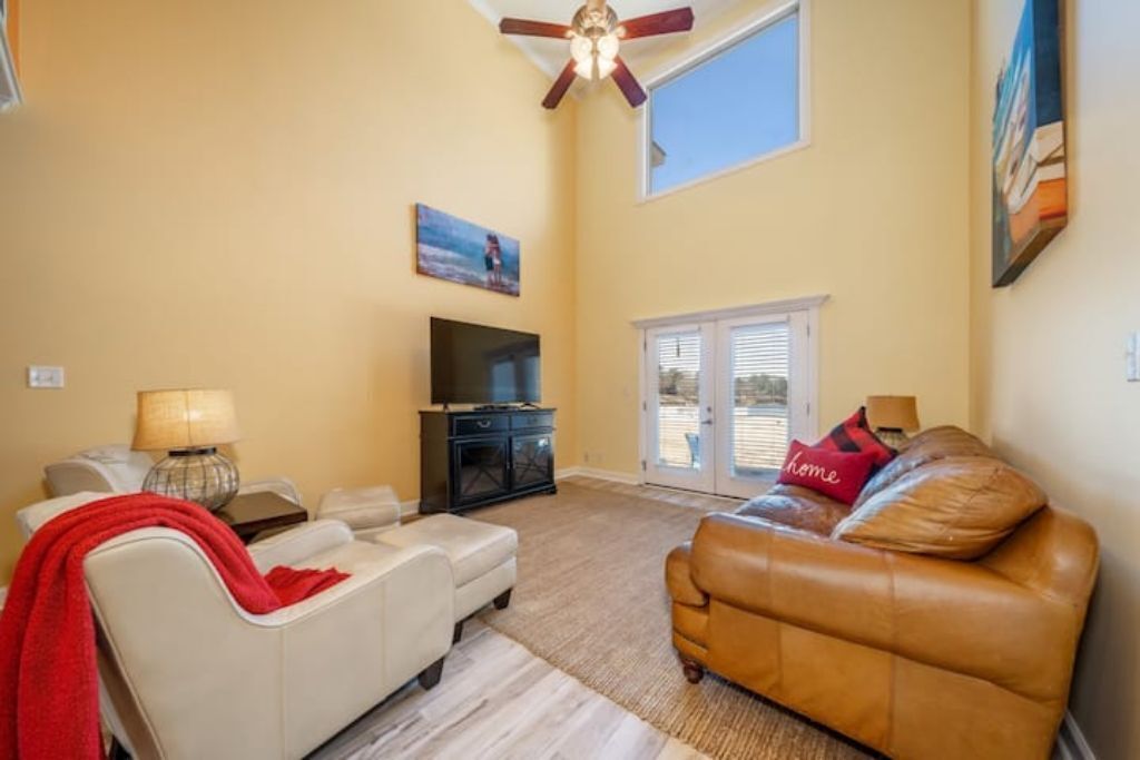 Lake Hamilton Townhouse Family Getaway