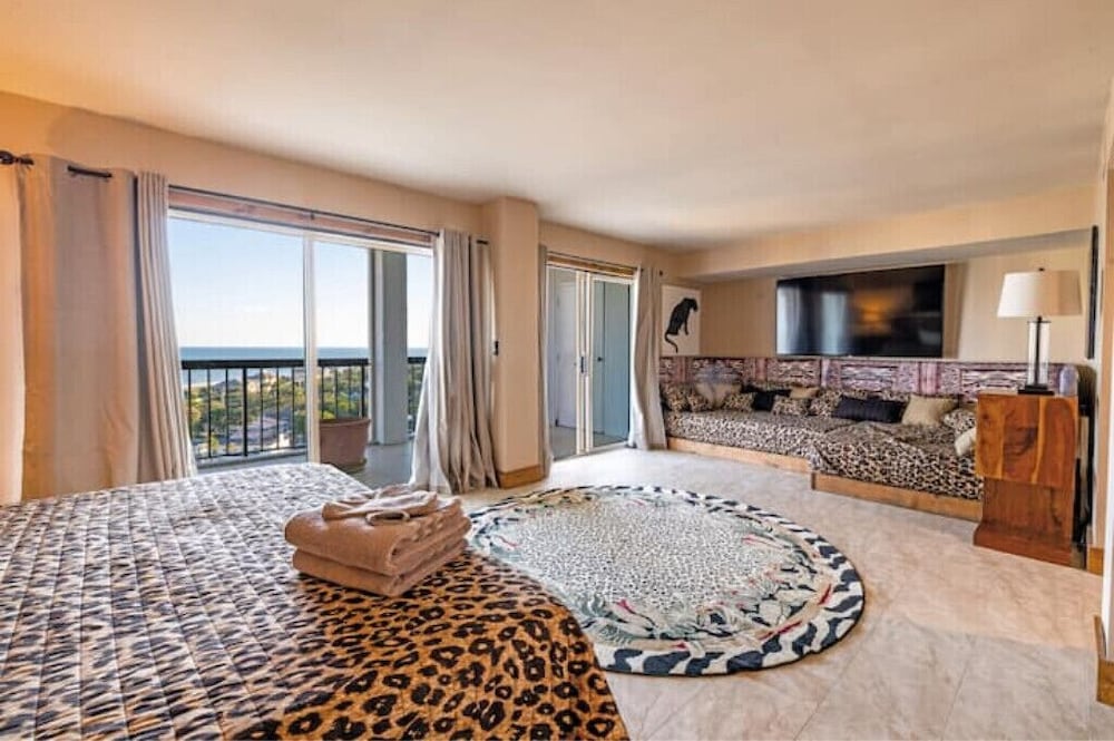 Visual Reference: Sunset Penthouse 5 Br Luxurious Rooftop Vacation Myrtle Beach