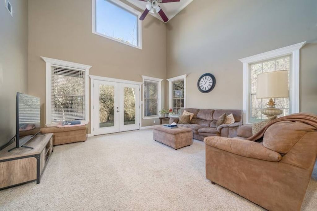 Hot Springs Vacation Lake Townhouse