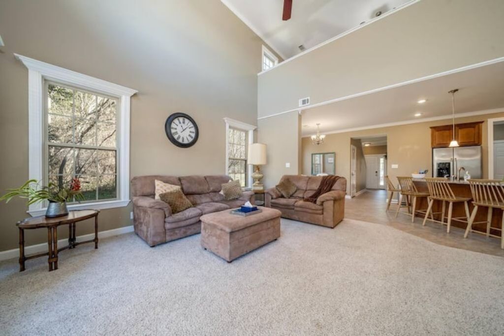 Hot Springs Vacation Lake Townhouse