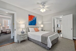 4 bedrooms, desk, iron/ironing board, free WiFi
