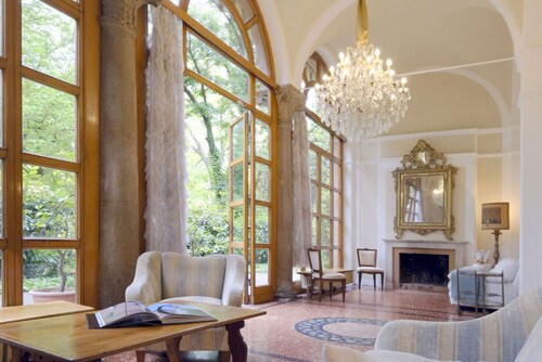 GuestHost - Stunning villa divided over three levels (ground, first and second), WITHOUT lift. There are internal stairs to access the upper floors.In 410 square meters of space it comfortably accommodates 12 people.Detached villa with a private garden s