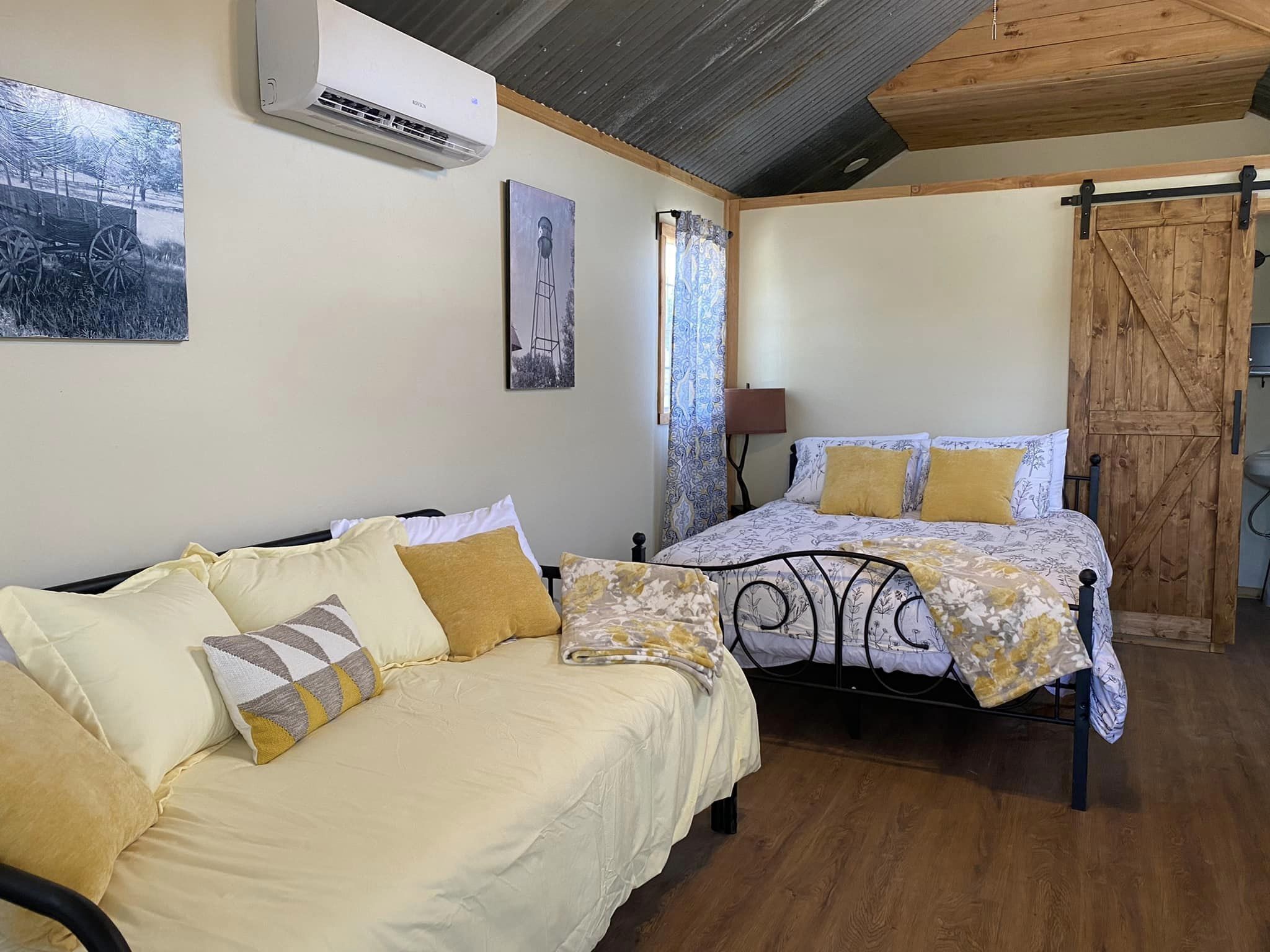 Canyon Lake Cozy Escape - Cabin 1