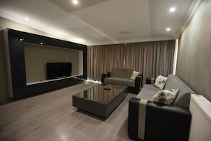 Standard Room | 1 bedroom, soundproofing, iron/ironing board, free WiFi