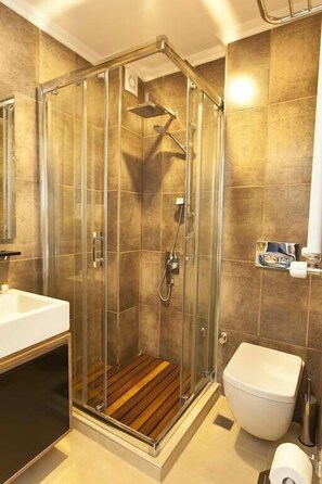 Hair dryer, slippers - EVODA HOTEL (Istanbul)