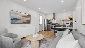Apartment (1 Bedroom) | Front of property - Casa Jardin (Santa Barbara)