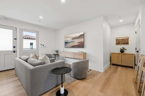 Apartment (2 Bedrooms) | Exterior - Casa Jardin (Santa Barbara)