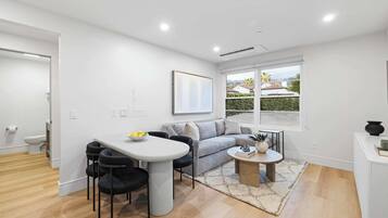 Luxury Apartment, Kitchen, Mountain View | Living area | Smart TV