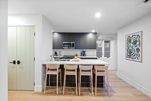 Luxury Apartment, Multiple Bedrooms, Kitchen, Mountain View | Private kitchen | Microwave, espresso maker, coffee/tea maker, electric kettle - Casa Jardin (Santa Barbara)