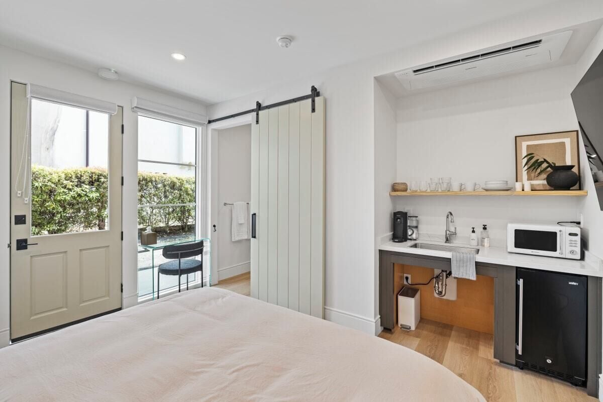 Apartment (1 Bedroom) | Premium bedding, laptop workspace, blackout drapes, iron/ironing board