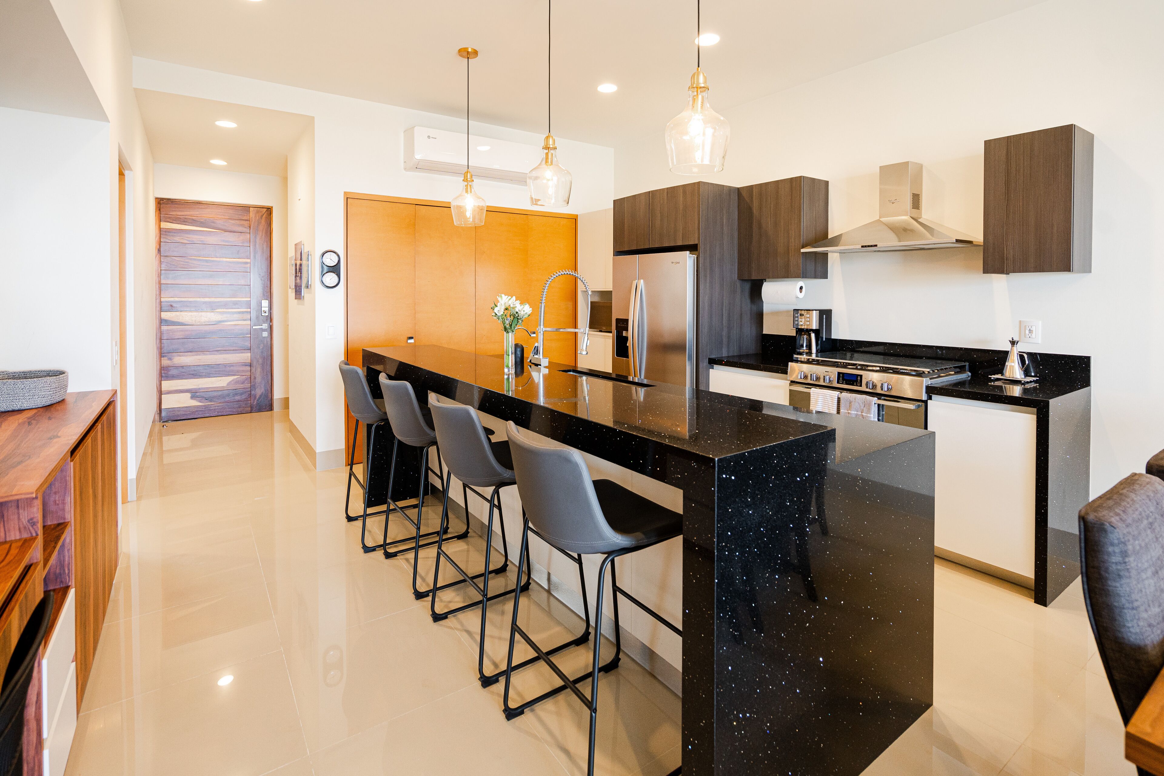 Ground floor, ocean and Cabo Arch View