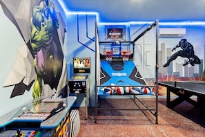 Games room - Themed Games Areas | Themed Kids Bedrooms | Screened Pool (Davenport)