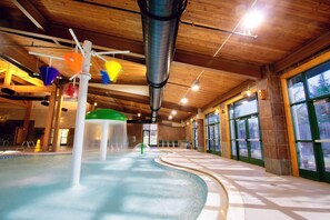 Pool - Treehouse Escape in Lake Naomi - Pet Friendly (Pocono Pines)