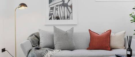 テレビ、書斎 / ワークスペース