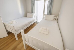 2 chambres, bureau, fer et planche à repasser, Wi-Fi